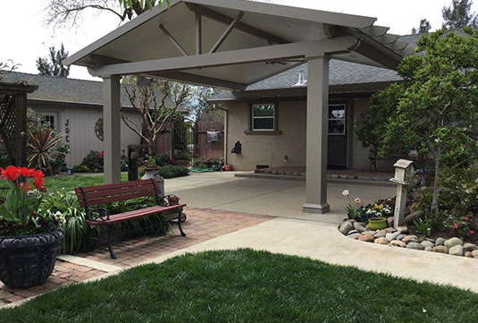 adjustable louvered pergolas